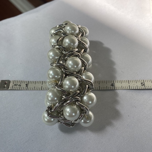 Large hefty silvertone chain round pearl bead bracelet - Picture 5 of 5
